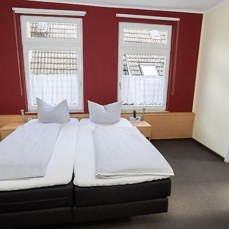 Hotel Zur Linde Meldorf Buitenkant foto